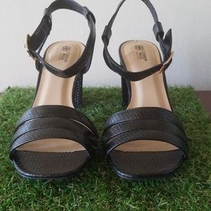 Black strappy chunky sandals